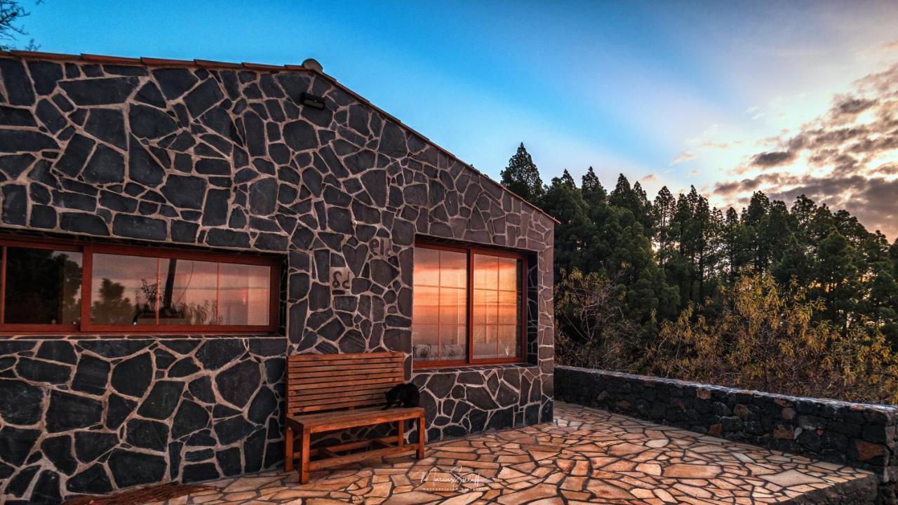 Sunset And Stars Stone House Guest House Garafia Exterior photo