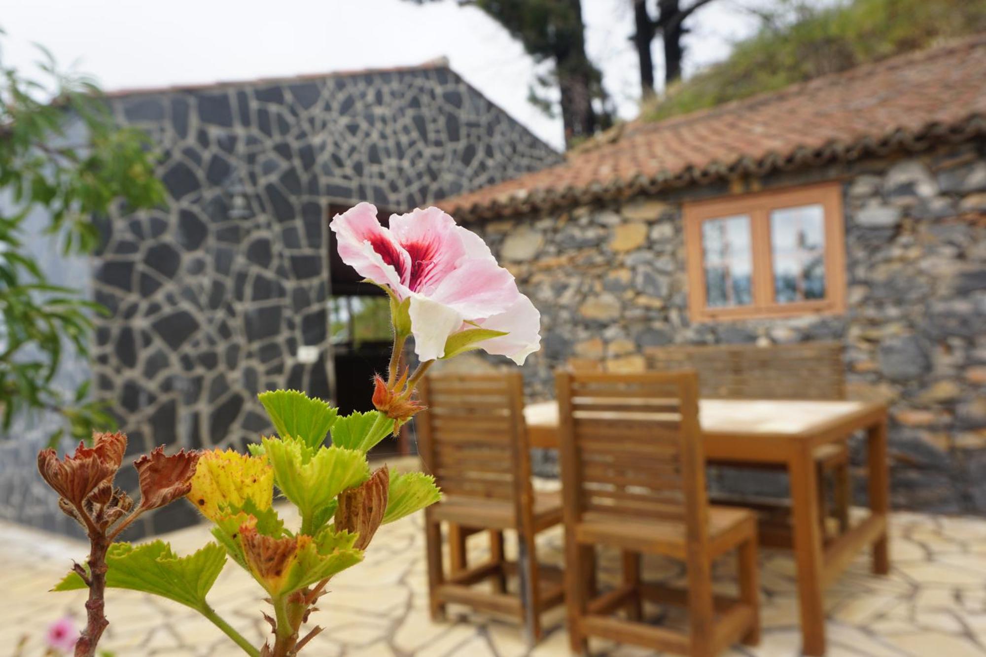Sunset And Stars Stone House Guest House Garafia Exterior photo